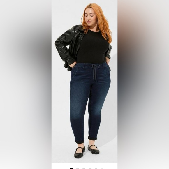 Torrid drawstring weekender jeans - Picture 1 of 10